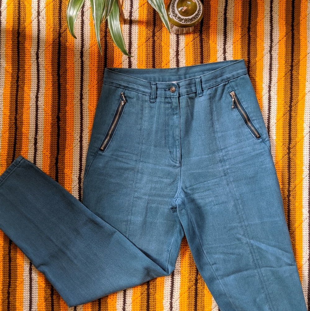 Vintage 60's High-Waisted Jeans ☮️ - Picture 2 of 3